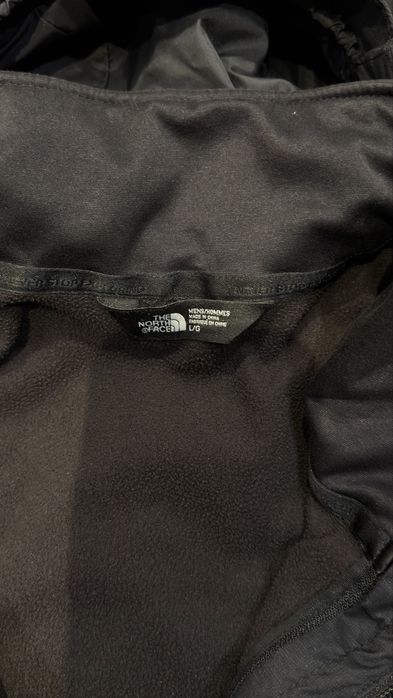 Яке The North Face Black