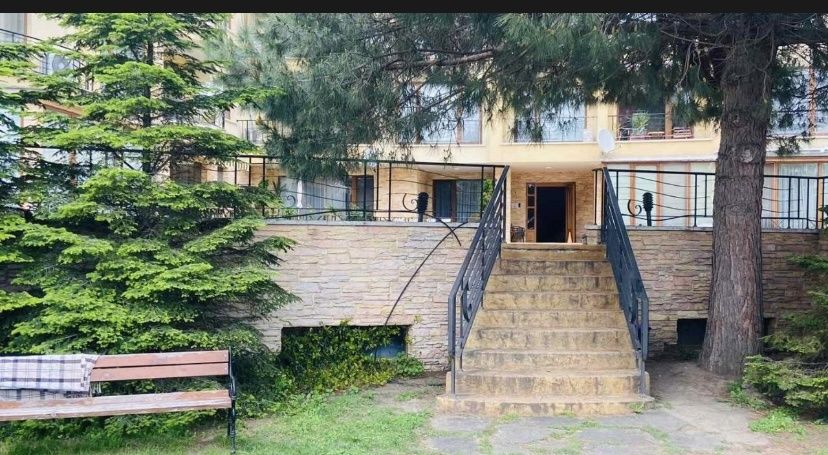 Дава се под наем Тристаен апартамент в Варна, м-т Евксиноград - 120 кв.м за 1250 € - Снимка #11