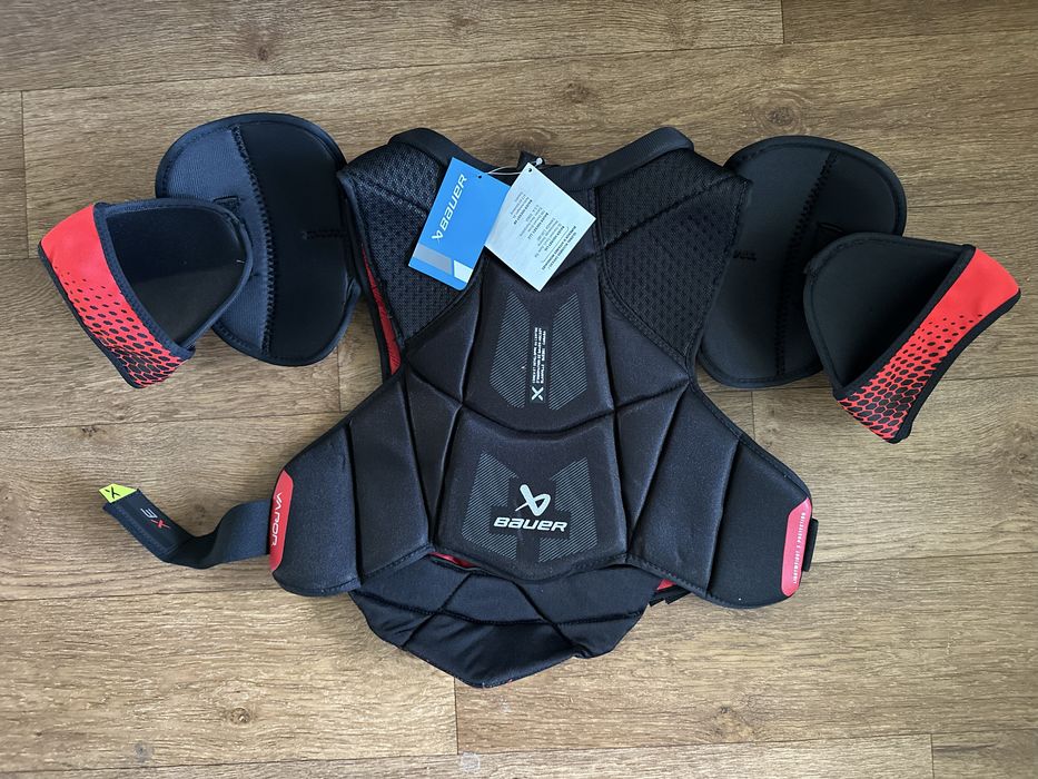Нагрудникхоккейный Bauer 3х