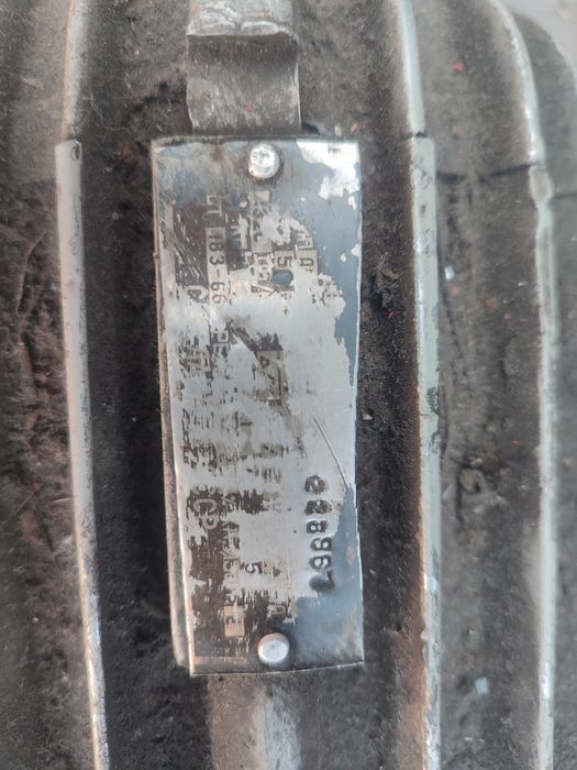 Продам электродвигатель