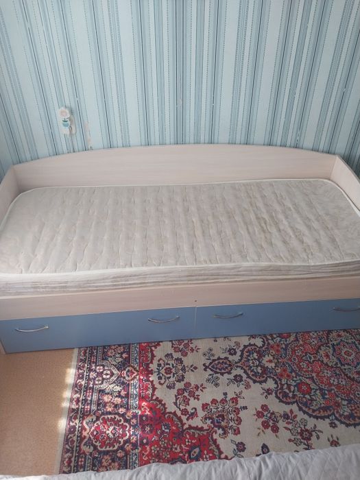 Продам две кровать
