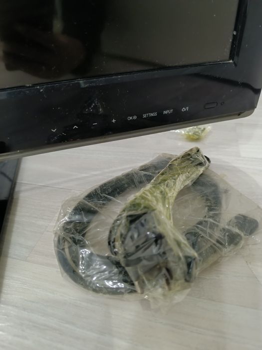 Телевизор LG 42 дюима