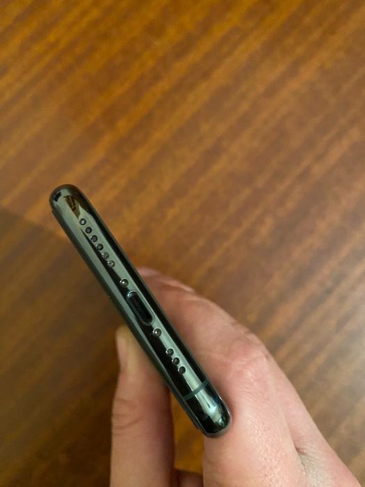 Iphone 11 pro batareya 100% xotirasi 256gb. Xolati ideal