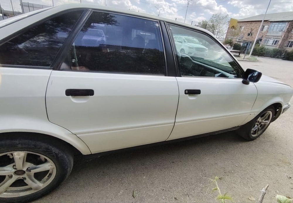 Продам AUDİ 80 B4