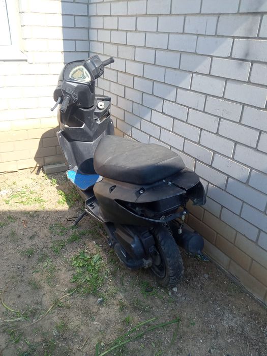 Продам мопед скутер