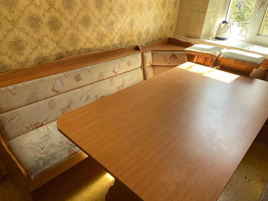 Продаётся кухонный уголок