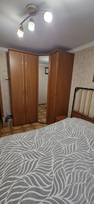 Продам спальный гарнитур