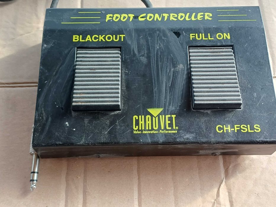 Controlere Bugera si Chauvet CH-FSL5