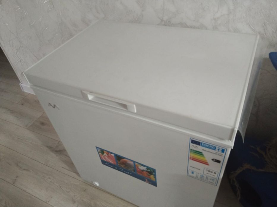 Продам морозильную камеру