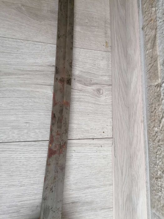 Продавам сабя. За почистване