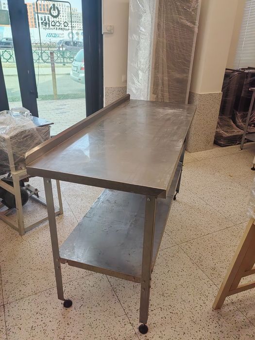 Стол металлический для общепита, ресторана, кафе