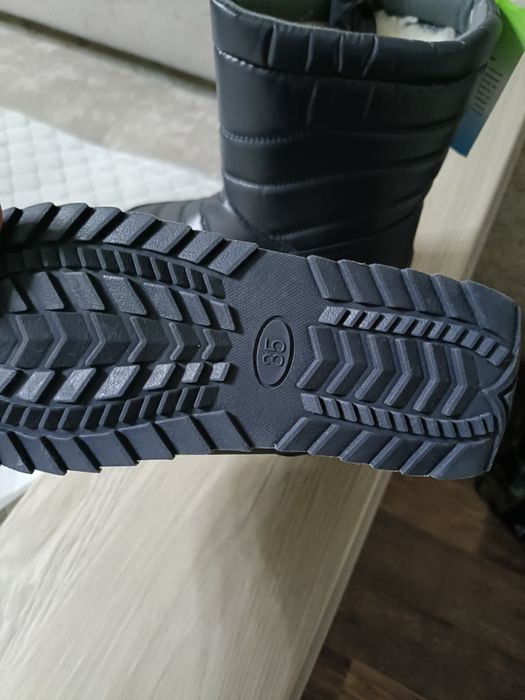 Продаются дутыши 35 размера