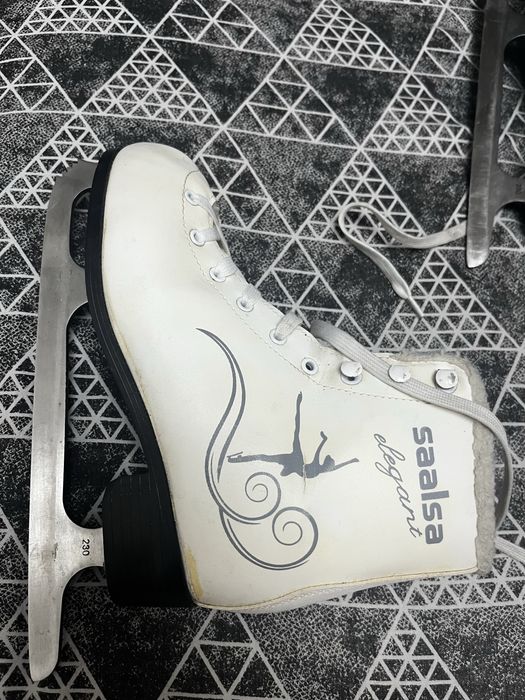 Коньки фигурные