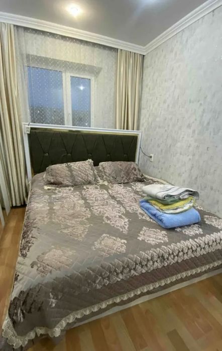 Двуспальная кровать