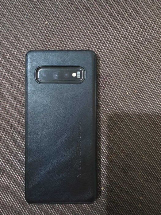 Продам Samsung S10!