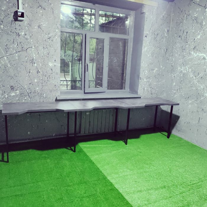 Компьтерный стол.