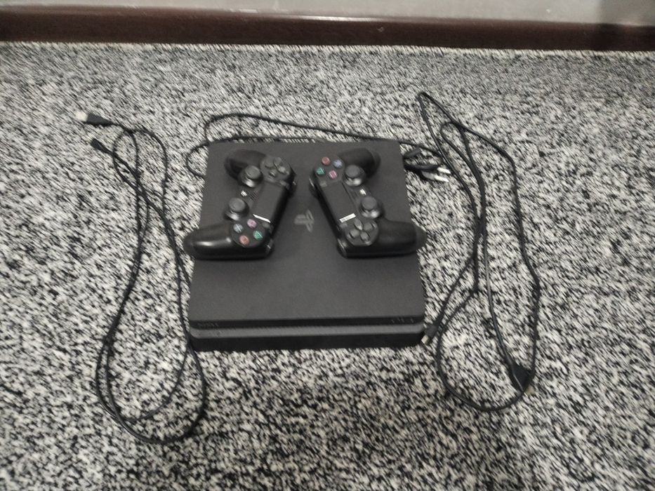 Plsystation 4 slim 1TB