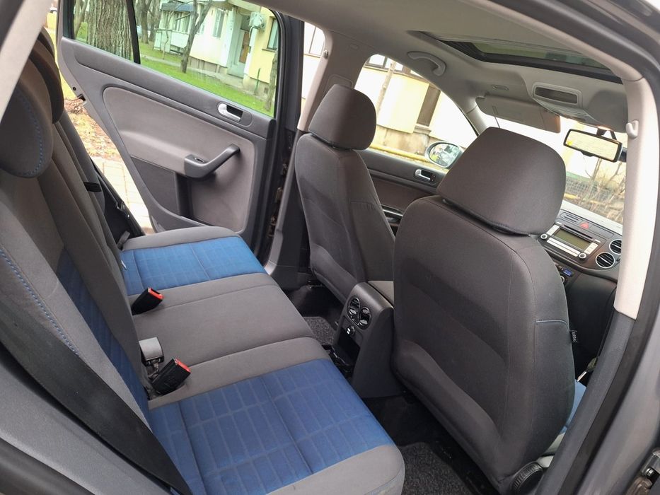 Vw GOLF Plus > 1.9 TDI > 2008 > Trapă >Climă >Senzori PARCARE > Cârlig