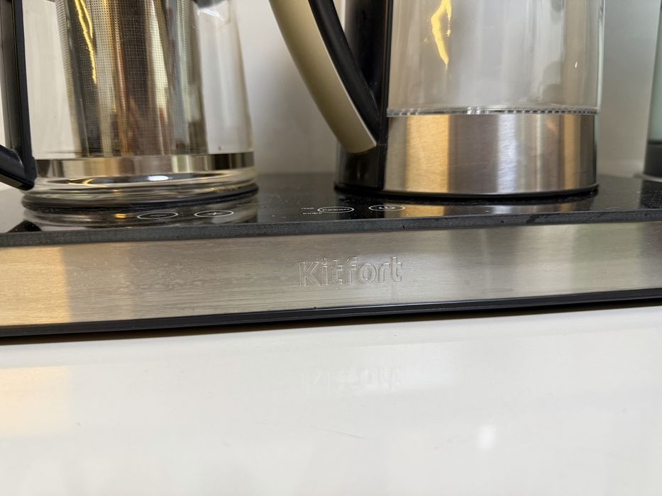 Чайник с заварником