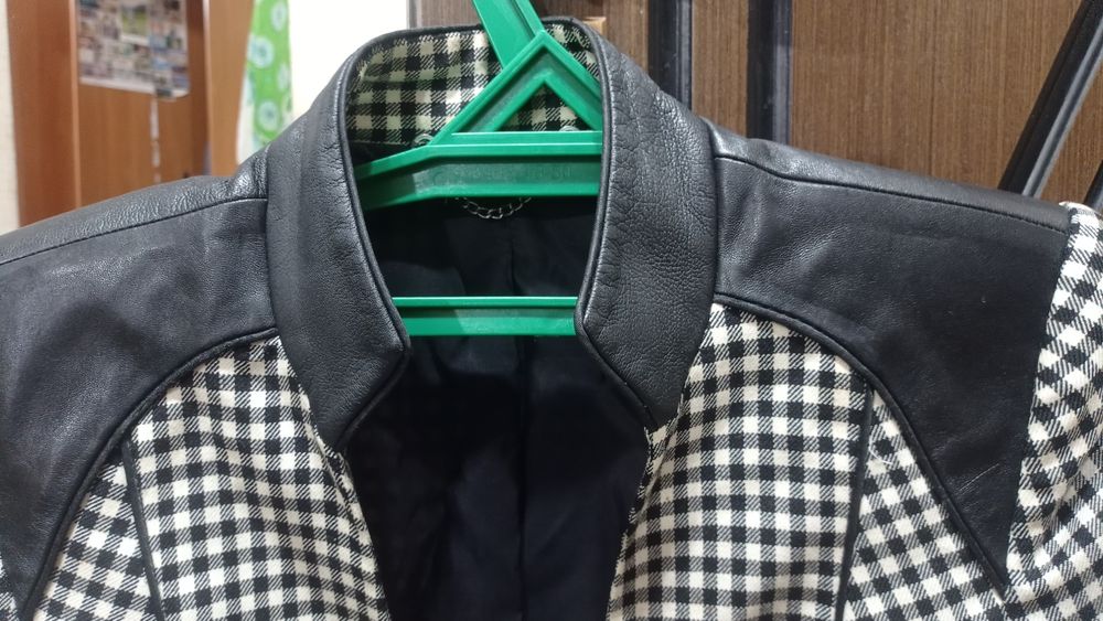 Женская одежда костюм