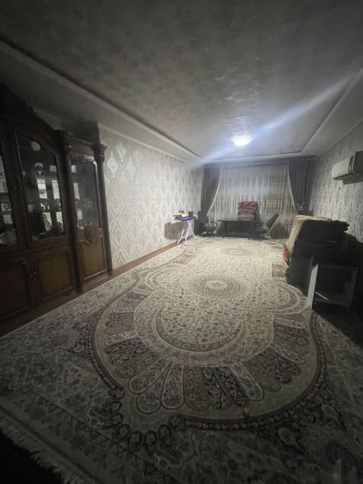 Nurafshon shahar, Birlik mahallada  8 sotix 7 xonali uchaska sotiladi