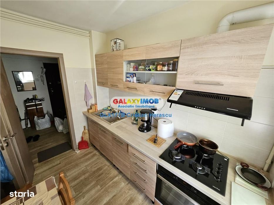 Apartament 3 camere Ion Mihalache 333 Bloc 17