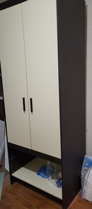 Продается шкаф в отличном состоянии