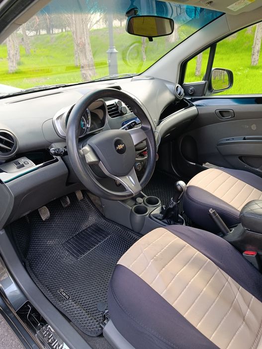 Продаётся автомобиль  Spark