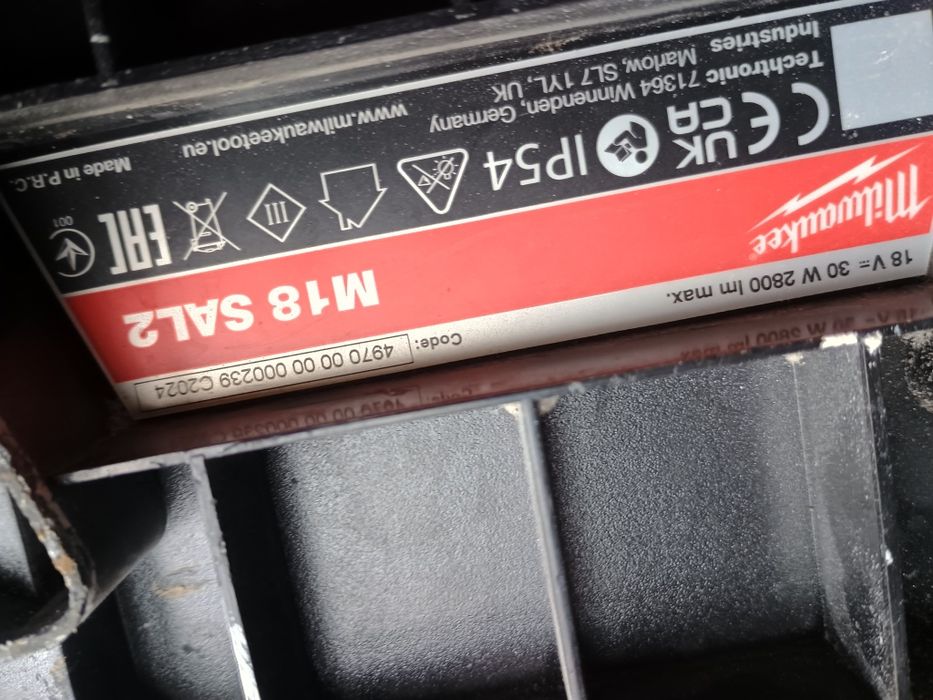 Proiector led  milwaukee sal2 m18 an 2024