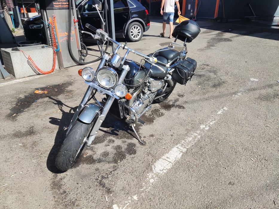 Suzuki Marauder VZ800