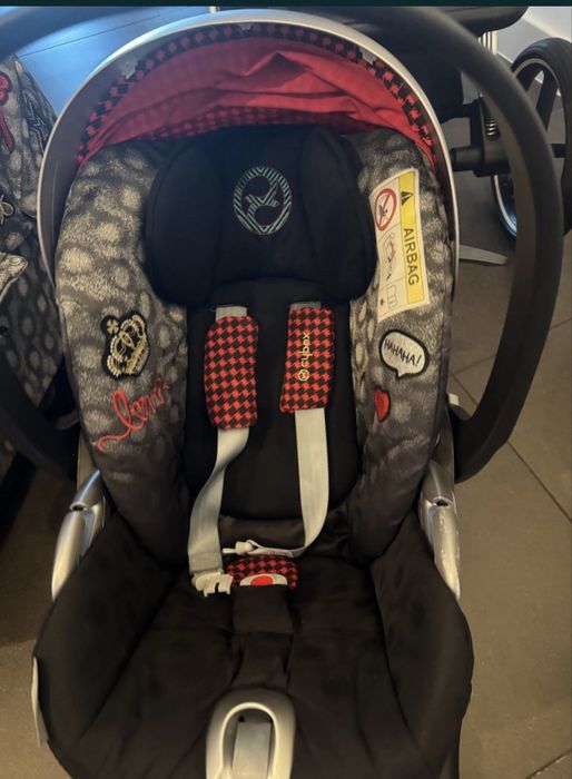 Cărucior Cybex "Rebellious" 3 în 1