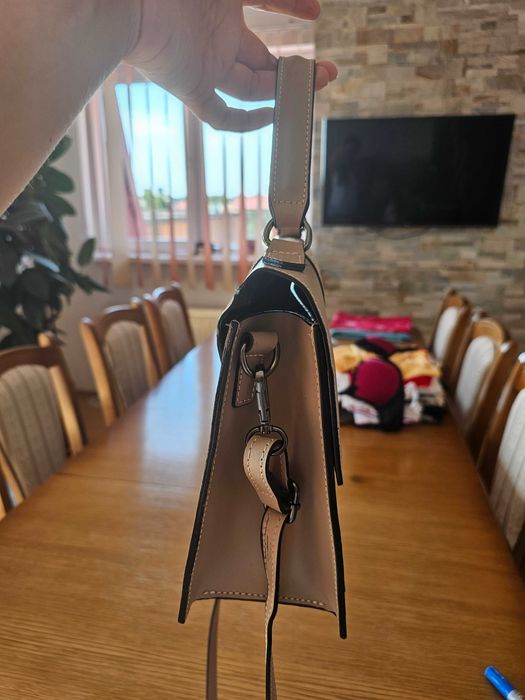 Geanta dama crossbody, noua, marime medie