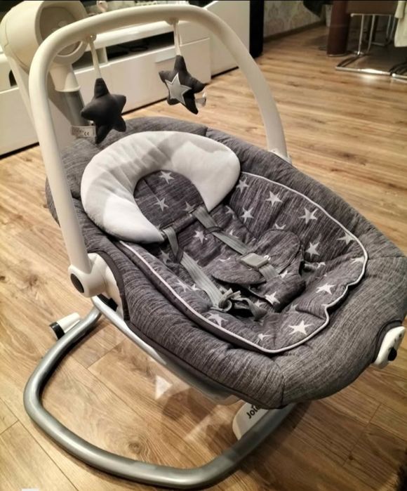 Balansoar De Vânzare 
Leagan si balansoar rotativ pentru bebelusi J