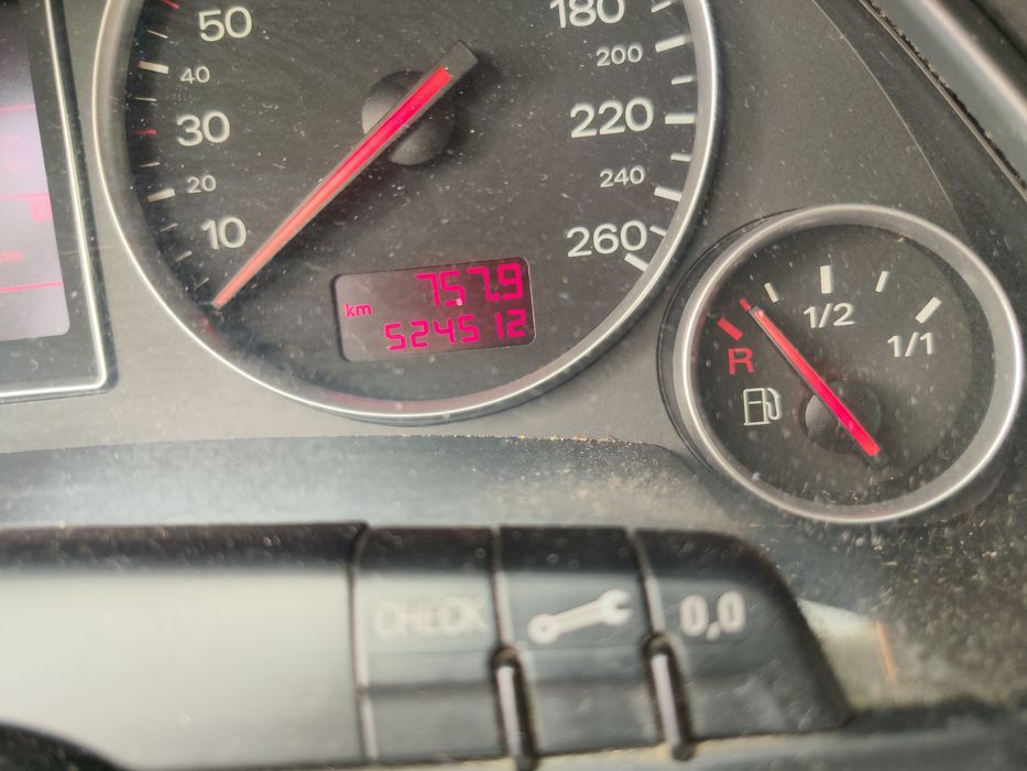 Vând audi a4 B6 1.9