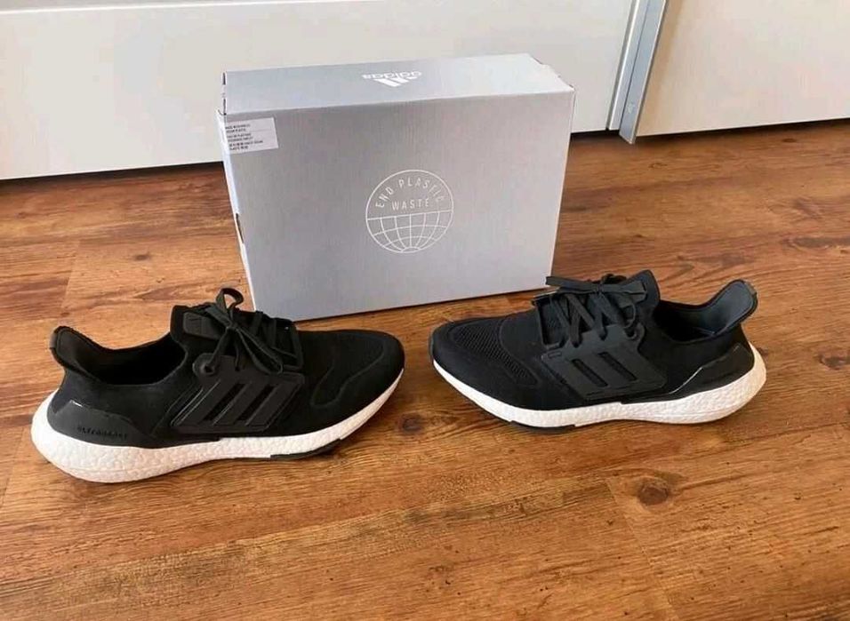 Оригинални мъжки обувки ADIDAS ULTRABOOST 22 Primegreen размери EU38 2/3 , 40.5