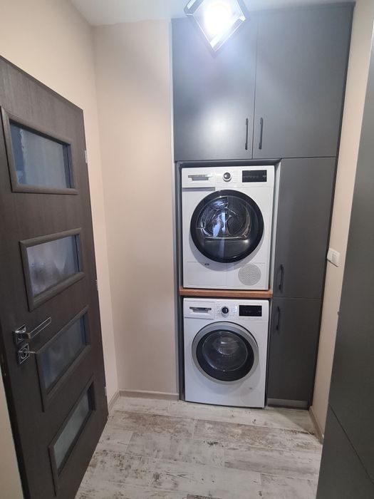 Дава се под наем Тристаен апартамент в Пловдив, Младежки Хълм - 105 кв.м за 612 € - Снимка #11