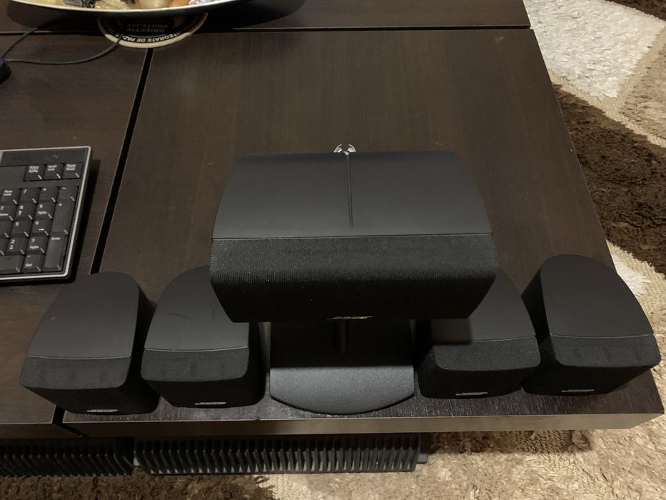 5 Sateliți BOSE Impecabili si Compatibili cu orice sistem AUDIO