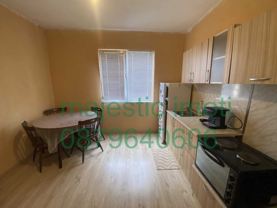 Продава се Тристаен апартамент в Пловдив, Изгрев - 94 кв.м за 570 €/кв.м - Снимка #3