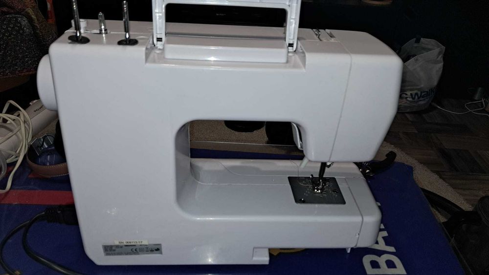 Mașină de cusut Medion