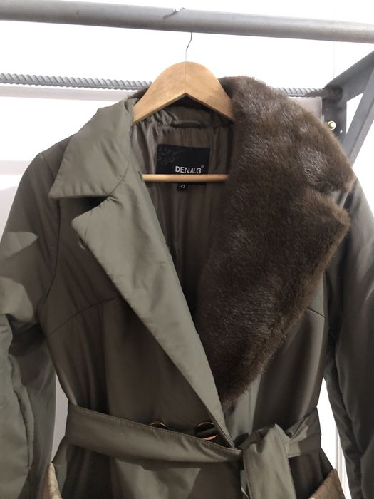 Куртка женская продается