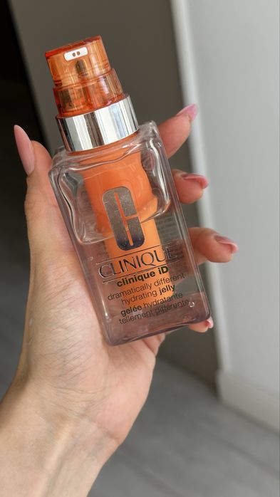 Разгружаю косметику