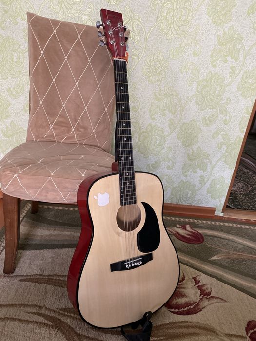 Гитара сатам, жақсы күйде, арзан баға.