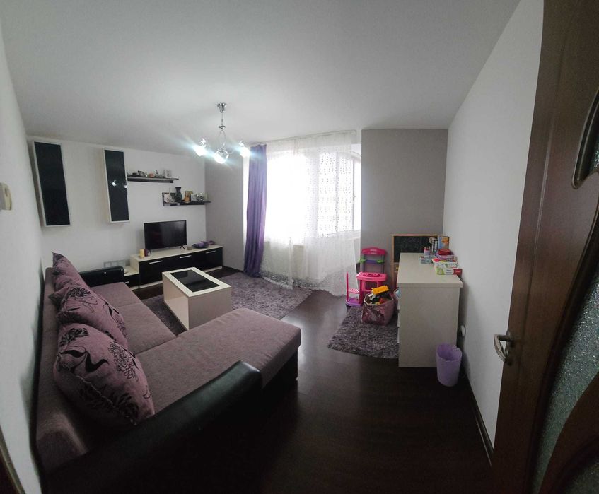 Apartament 2 camere decomandat, zonă centrală