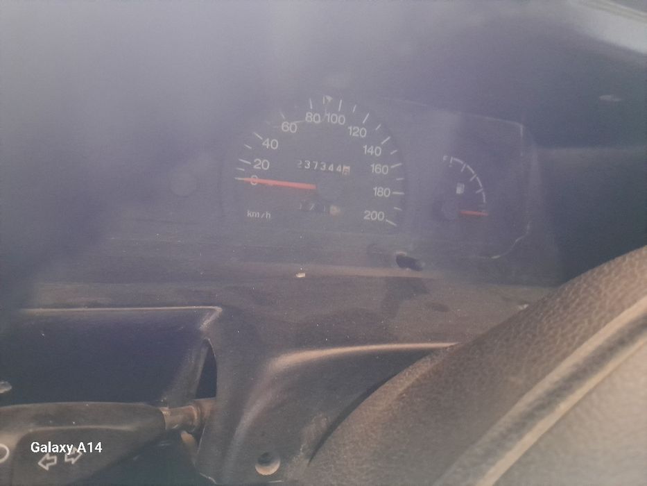 Nexie 1 sotiladi 2008 yil