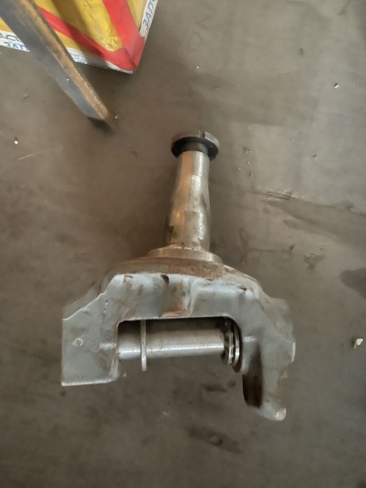 Запчасти на автокраны.