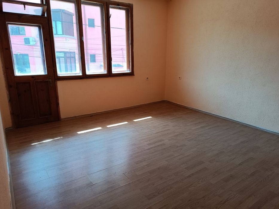 Продава се Къща в София, Лозенец - 300 кв.м за 600 €/кв.м - Снимка #2