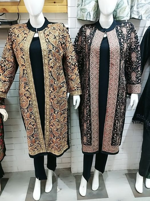 В наличии есть ручна работа кардиган