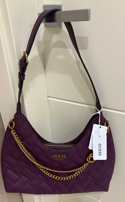 Чисто нова чанта Guess
