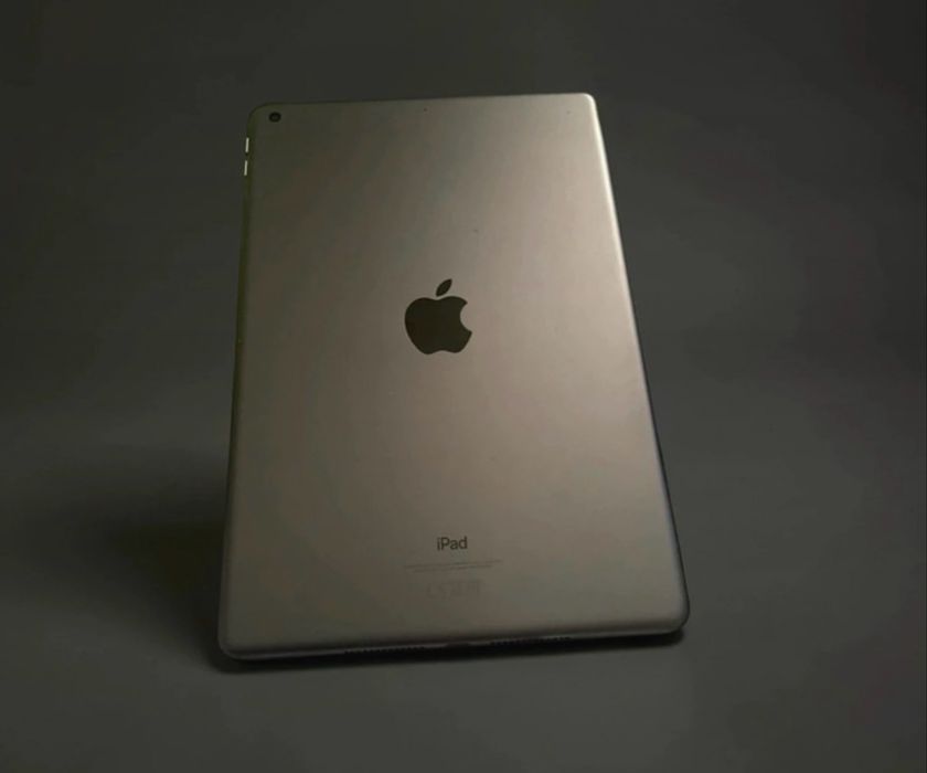 Tableta ipad 10.2 ( generatia a 7 a)