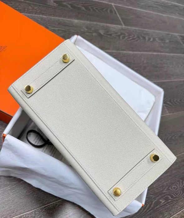 Чанта Hermès Kelly 28